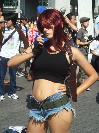 Illustration for article titled Comic Market Cosplayers Cosplaying